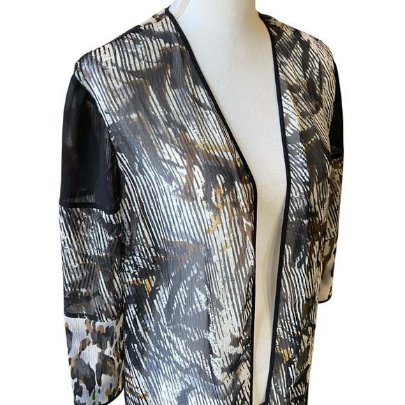 Chico's Travelers Sheer Long Cardigan Duster Size L Animal Print Lightweight - Picture 2 of 12